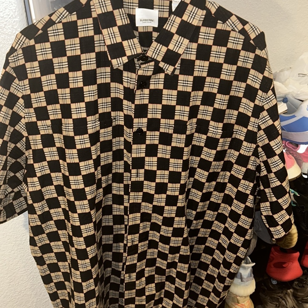 Burberry shirt - Picture 3 of 3